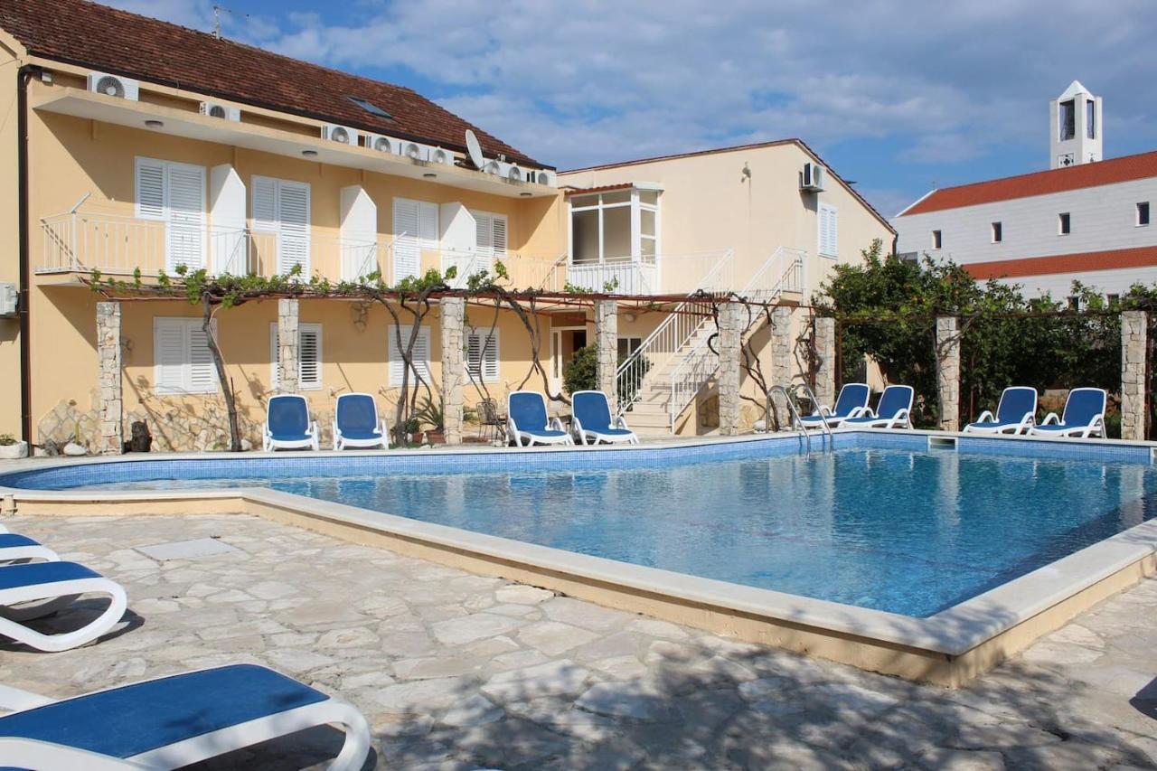 Cosy Sun-Splashed Bedroom - Pansion Hajduk Korčula Exteriör bild